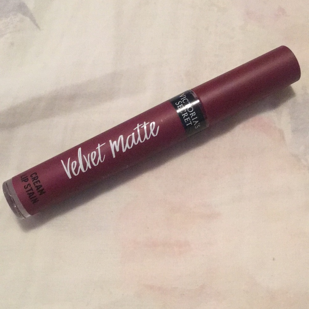 Victoria's Secret Velvet Matte
